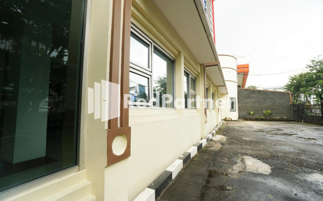 OYO 90853 Hotel Borobudur Kemayoran Syariah