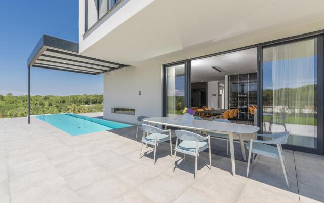 Noble 2 in Bale with 3 bedrooms and 3 bathrooms