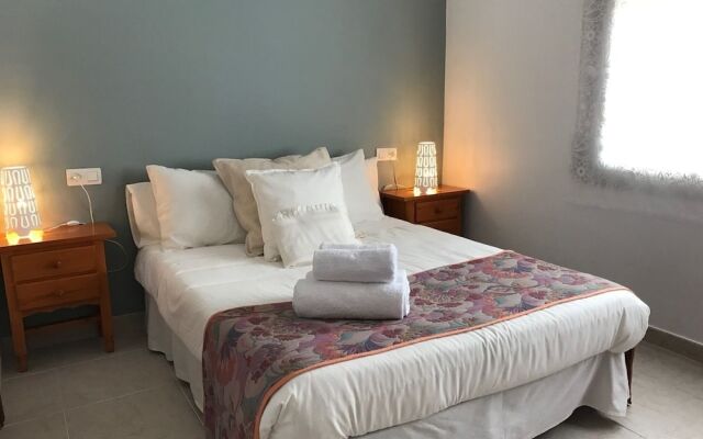 La Nova Tenalla - Adults Only