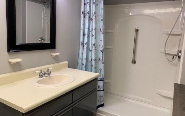 York Street - Y103-wr by Getaway