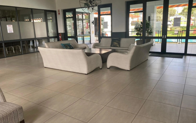 Greenstone Ridge Apartment