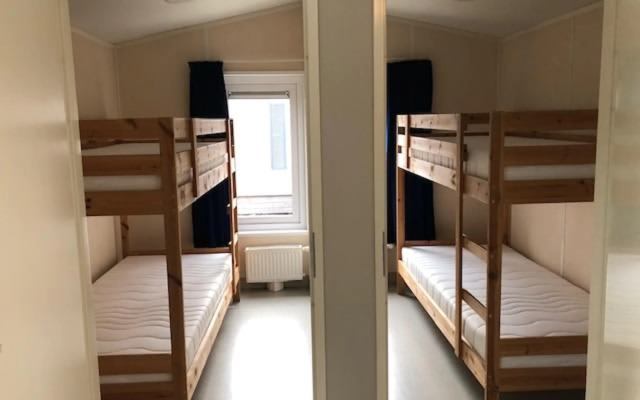 Well-maintained chalet with WiFi, not far from Amsterdam
