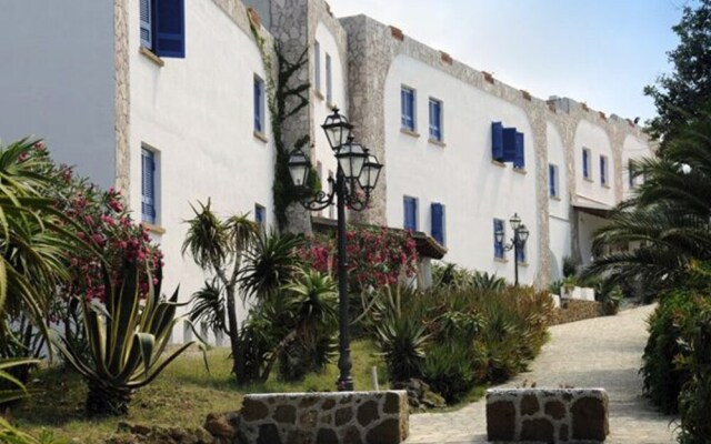 Hotel Ustica Punta Spalmatore H.U.P.S.