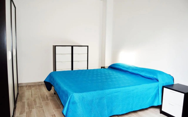 "Oriente Blu" a 400 Mt Dal Mare