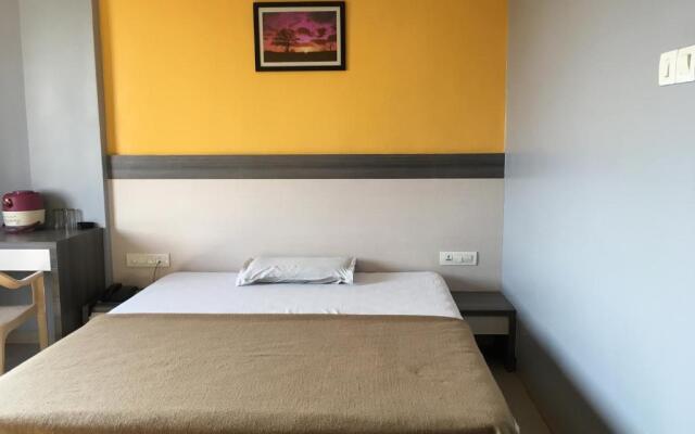 Hotel Aashish Deluxe Pet Friendly