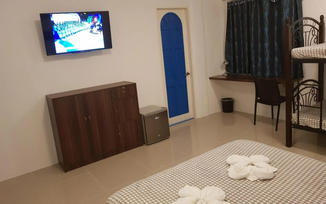 D' Gecko Hotel