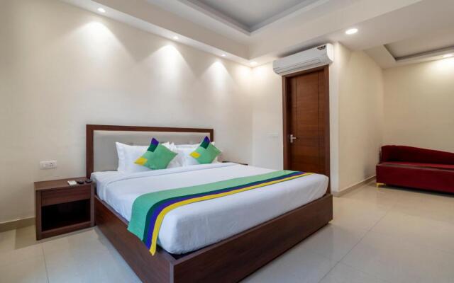 Treebo La Mirage Suite