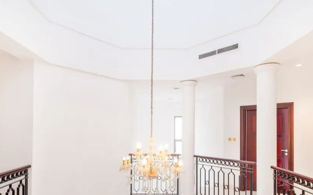 LUX Holiday Home - Frond E 1