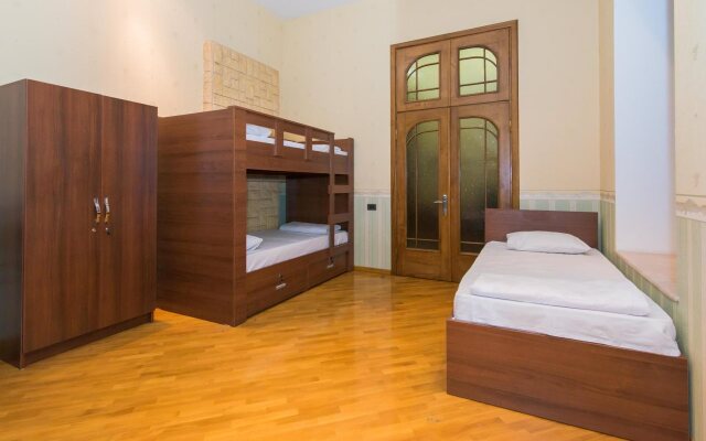 Stay Inn Baku Hostel