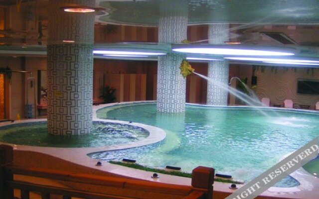 Zhongyuan Holiday Hotel
