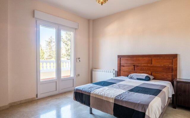 Modern Holiday Home in El Puntal With Swimming Pool