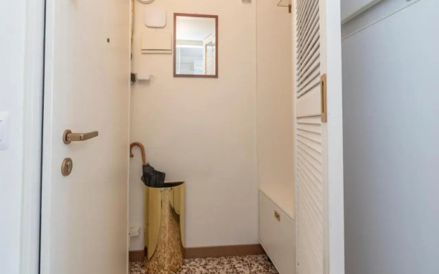 Bordighera studio - vicino IULM / NABA - WiFi A.C.