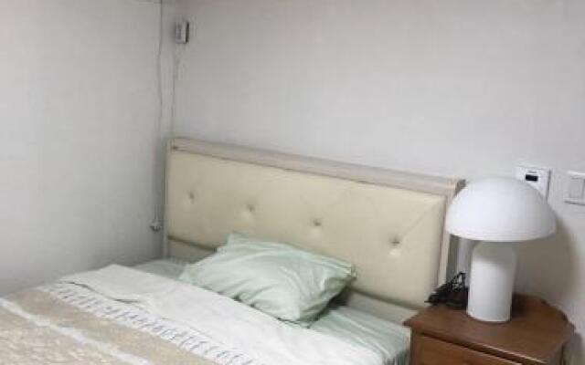 2BD Terrace! Renovated!