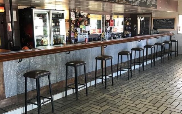 Oxford Hotel Motel Cunnamulla
