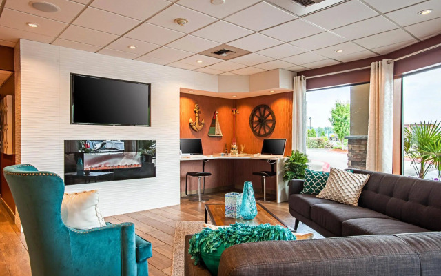 Quality Inn & Suites Kenedy - Karnes City