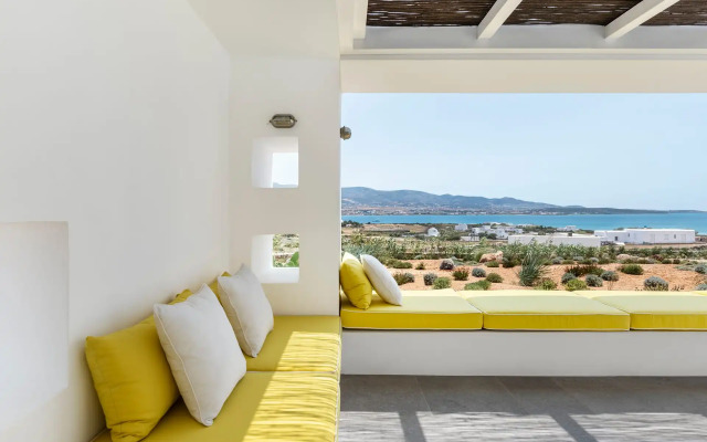 TWWO Antiparos