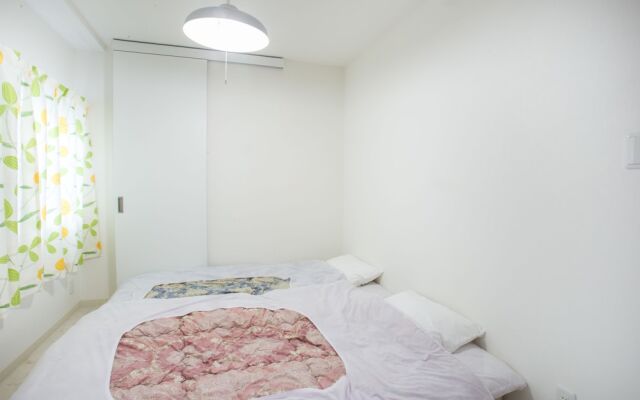 Life House Shinsaibashi Osaka Castle