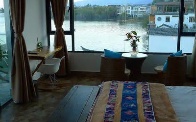 Mingyue.shineitaoyuan