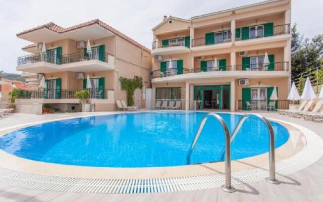 Konstantinos Hotel & Apartments I