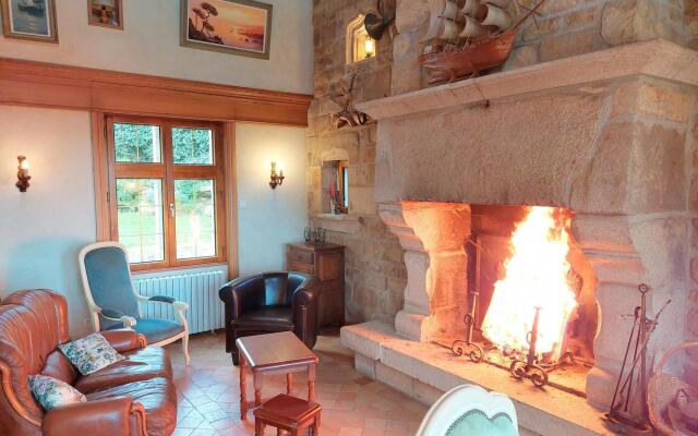 Breton granite stone house with fantastic sea views