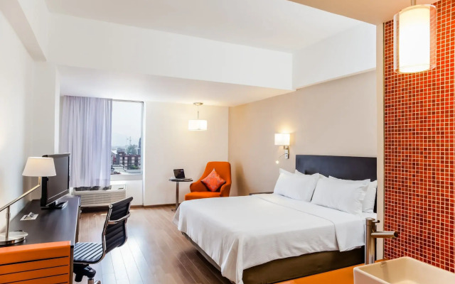 Fiesta Inn Tlalnepantla