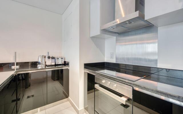 Maison Privee - Aesthetic Apt w/ Stunning Vw in Luxurious Building