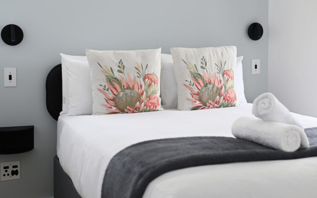 The Flamingo Sea Point Prom One Bed Balcony