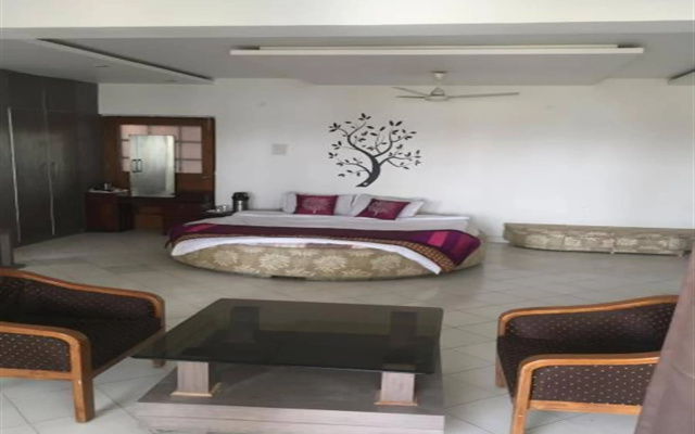 Metro Suites – Guest Rooms – Bhopal