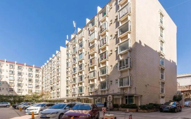 Lianhua Xiaozhu Apartment Hostel