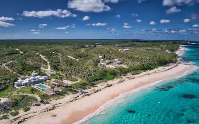 La Bougainvillea Hotel and Villas