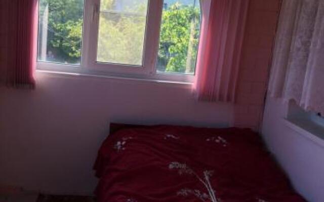 U Adama Guest House