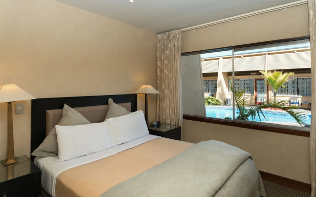 Oasis Beach Motel