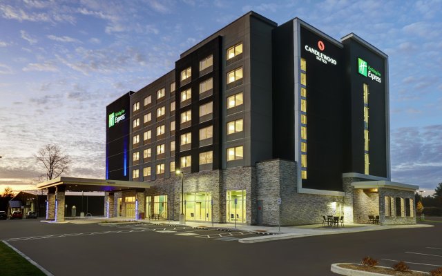 Holiday Inn Express Kingston West, an IHG Hotel