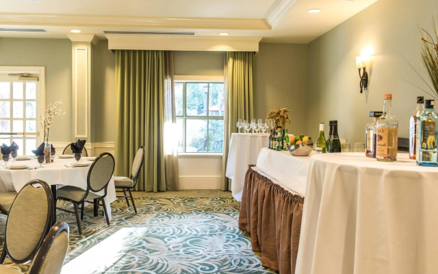 Courtyard by Marriott Charleston Mount Pleasant