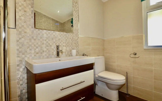 23 Bossiney Bay