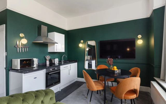 Your Apartment Clifton House