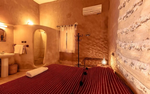 Kasbah Sahara Services-Guest House