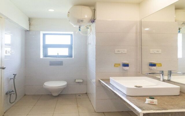 OYO 16340 Yellow Hotels
