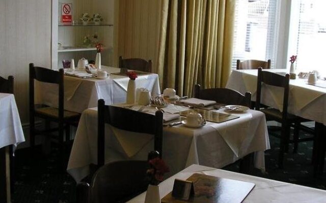 Clunie Guest House