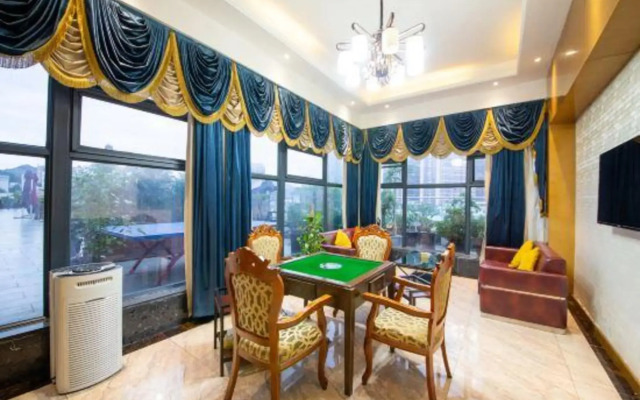 the Diamond Hotel