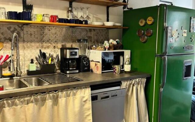 Cozy Contemporary Saxon Apartment