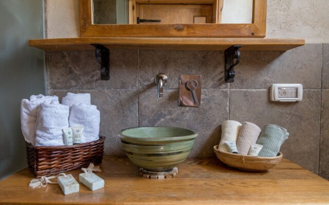 Helios Luxury Suites