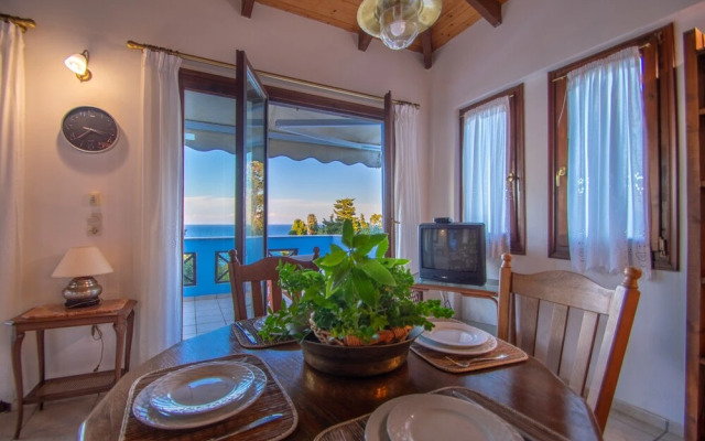 Bella Mare Beachfront Apartments