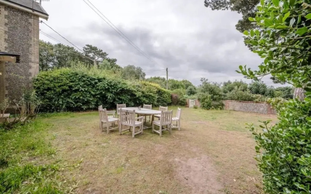3 Shellpit Cottages, Thorpeness