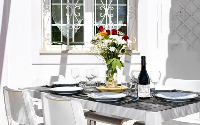 Exclusive Villa Toulouse with pool in Falesia Algarve