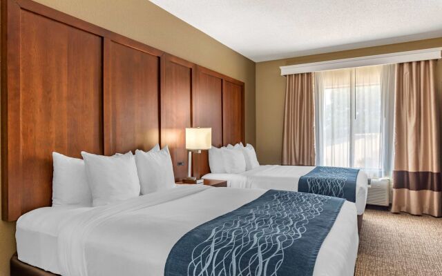 Comfort Inn & Suites El Dorado