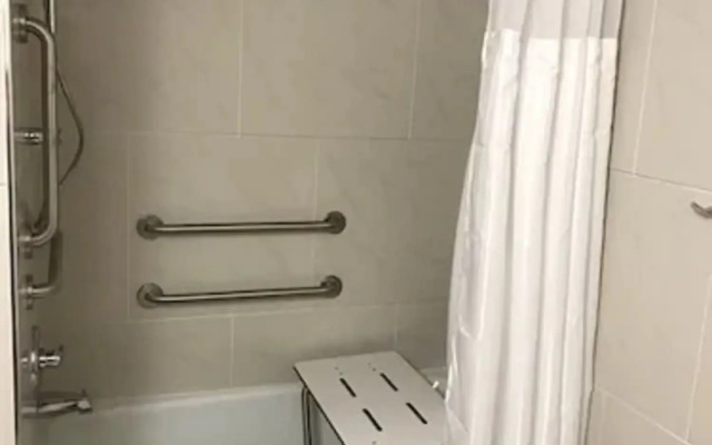 Holiday Inn Bloomington - Normal by IHG