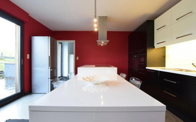 Luxury Cottage in Vaux-sur-Sure with Sauna and Jacuzzi - фото 3