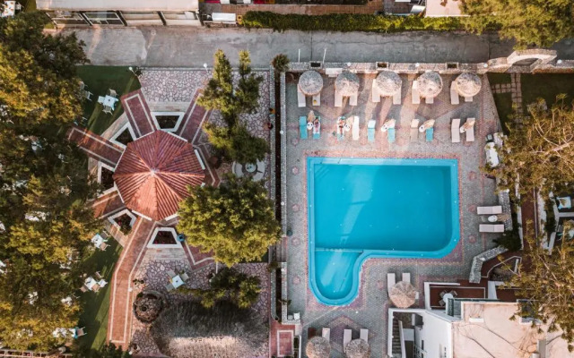 Troulakis Beach Hotel