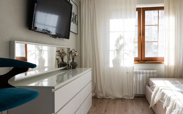 Home24 on 76 Yuzhnobutovskaya Street